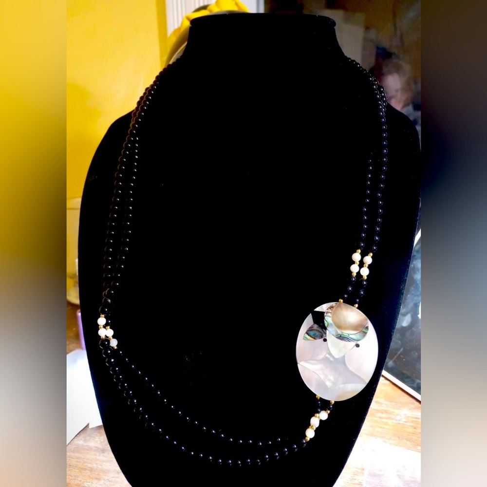 Vintage Karla Jordan or Lee Sands Black Lacquer Inlay Abalone Necklace Art Deco